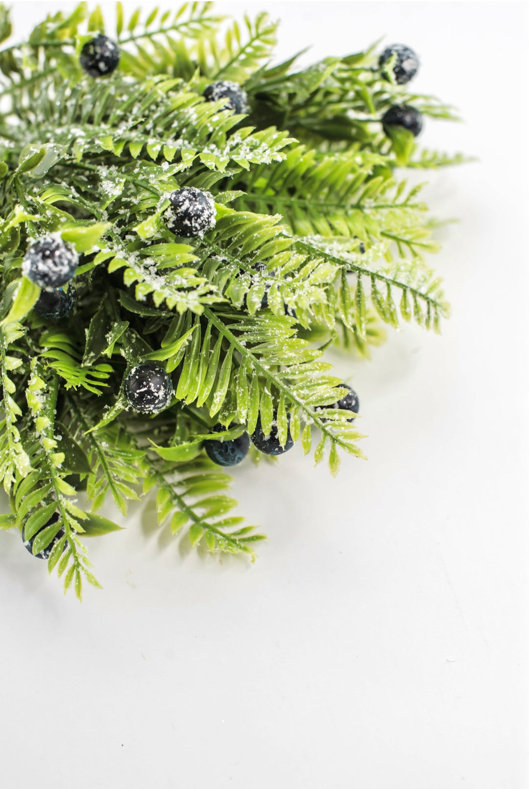 Blue Snowed Mixed Leaf & Red