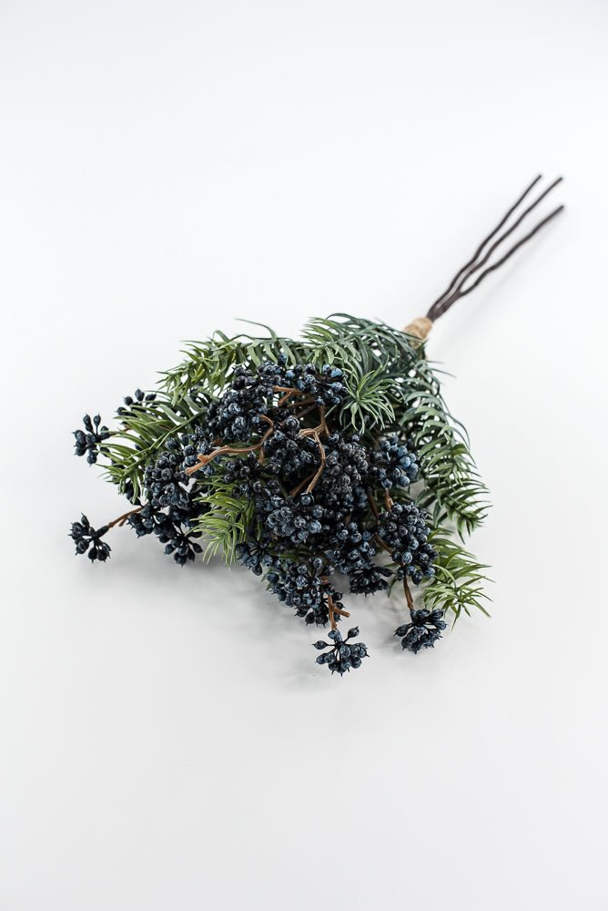 Blue winter berry and spruce bundle - Greenery MarketXB637