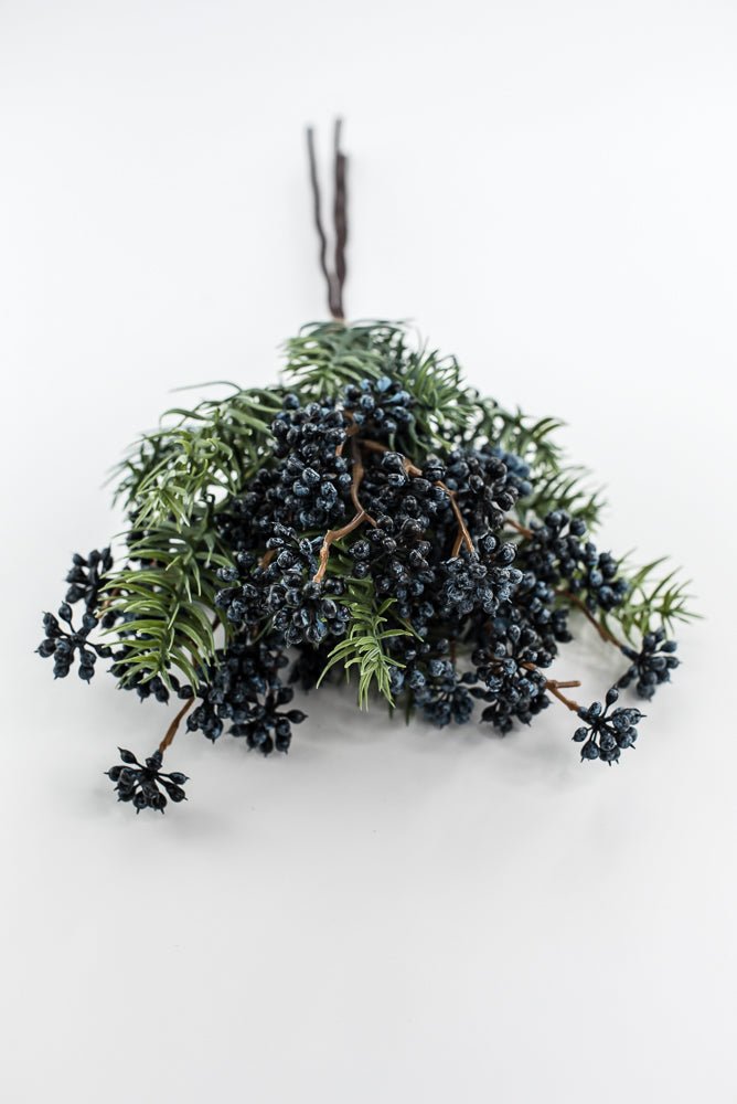 Blue winter berry and spruce bundle - Greenery MarketXB637