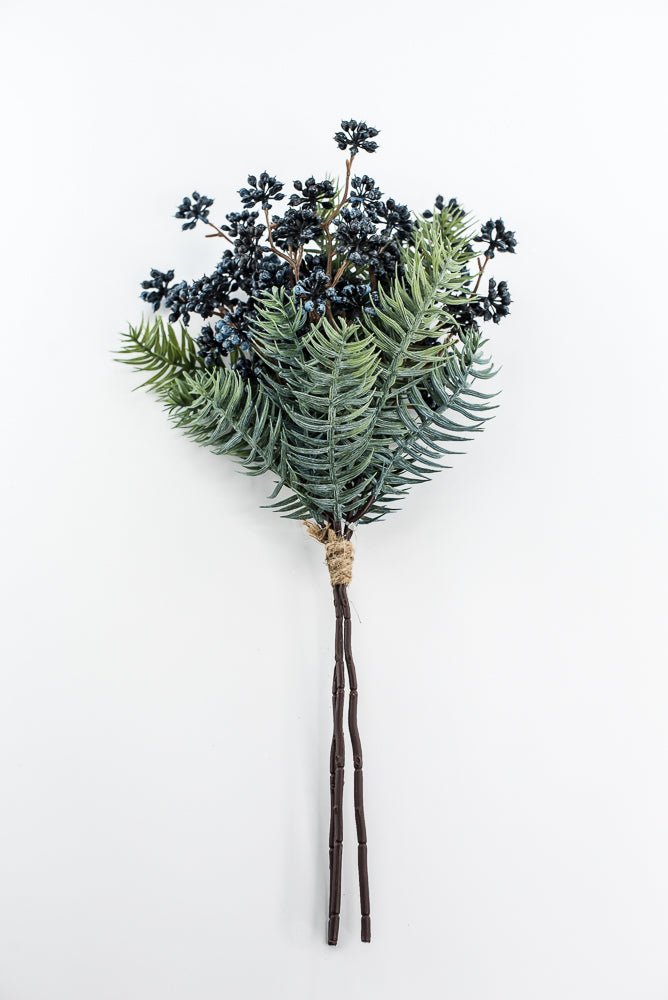 Blue winter berry and spruce bundle - Greenery MarketXB637