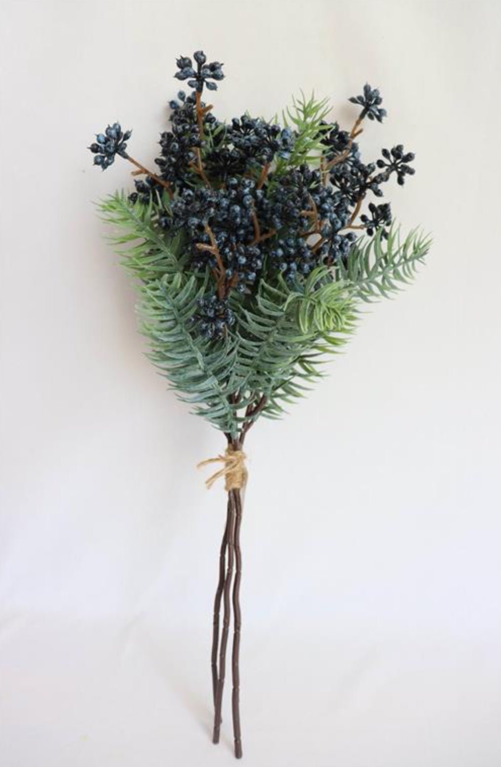 Blue winter berry and spruce bundle - Greenery MarketXB637