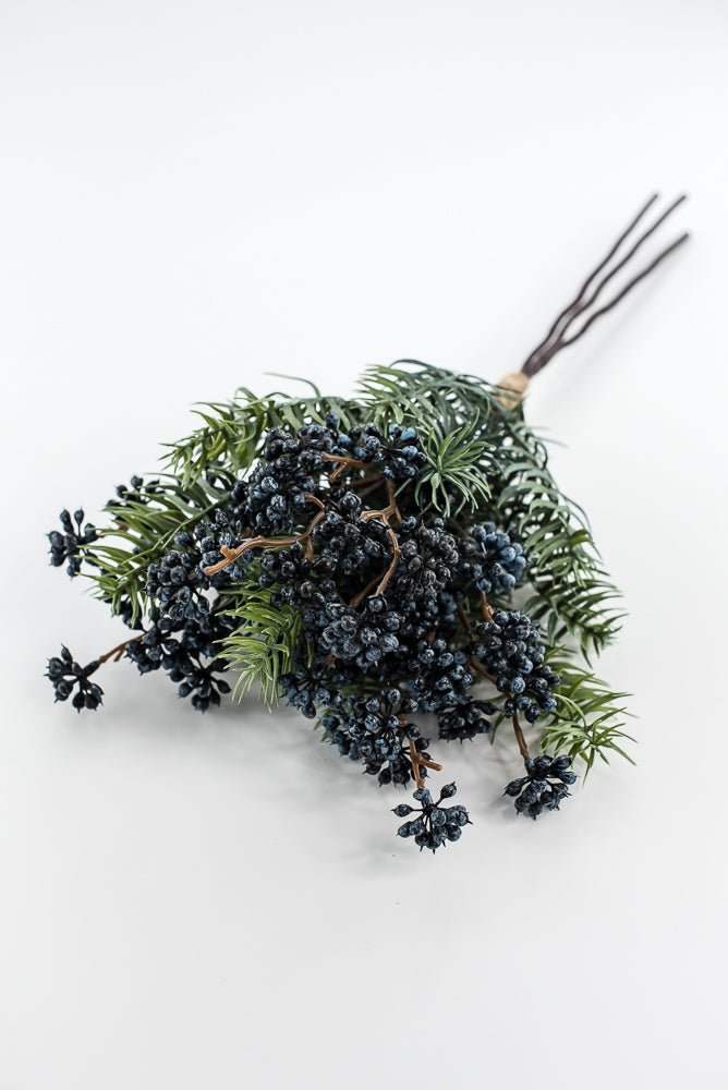 Blue winter berry and spruce bundle - Greenery MarketXB637