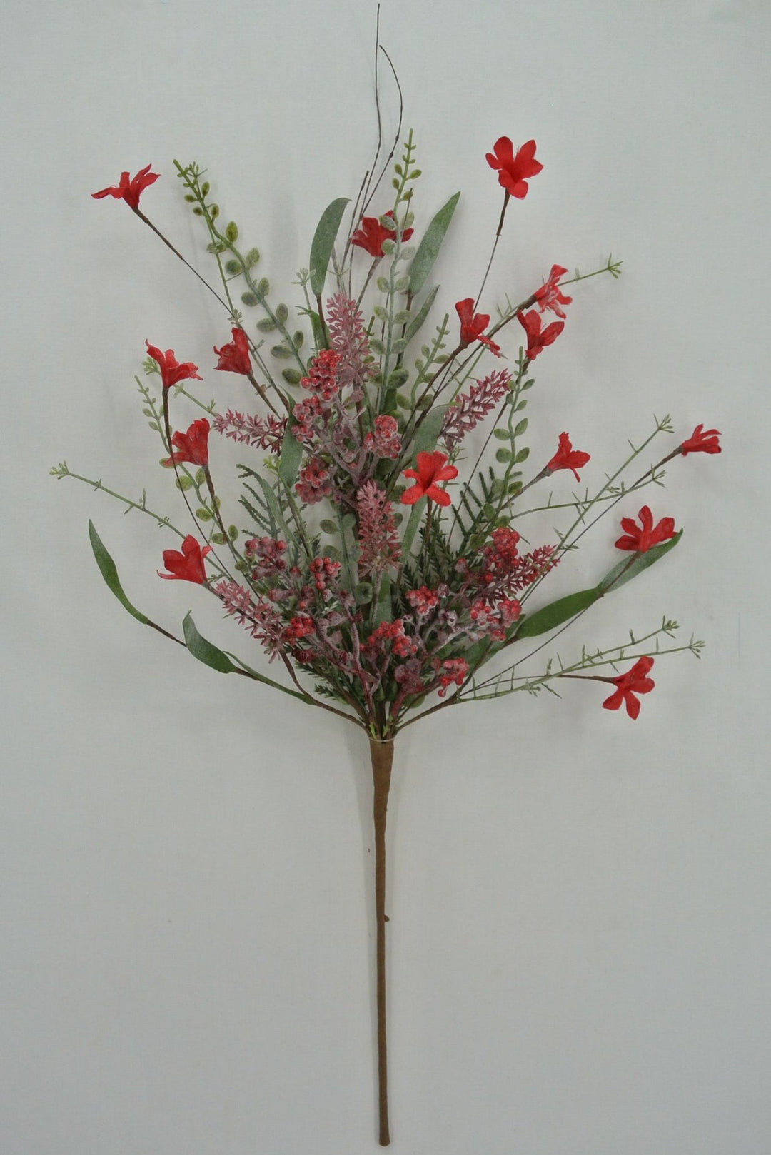 Christmas Fern and berry spray - frosted red 63526 - Greenery MarketArtificial Flora63526 - FROSTEDRED