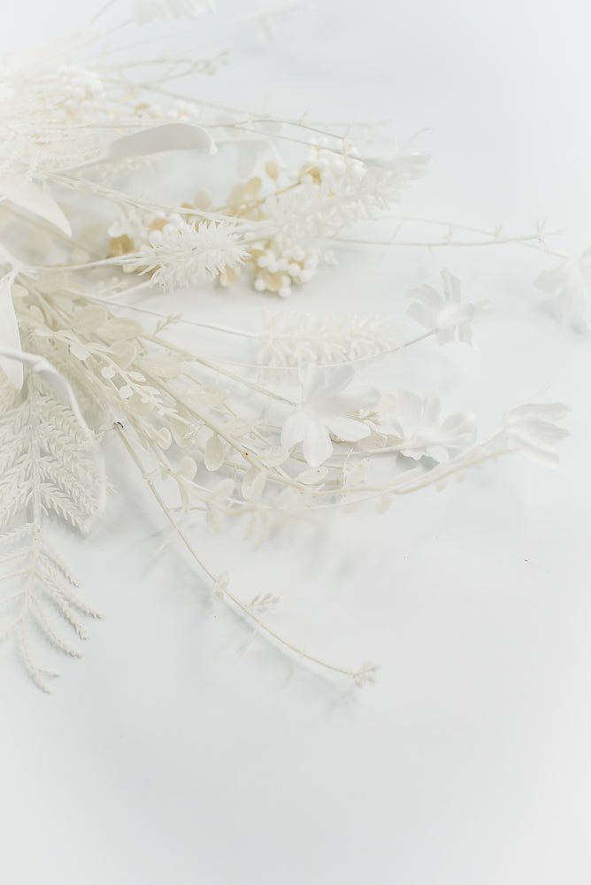 Christmas Fern and berry spray - white - 63526 - Greenery MarketArtificial Flora63526 - WT