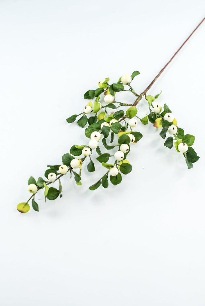 Cream berries and leaves spray - Greenery Market247013CR