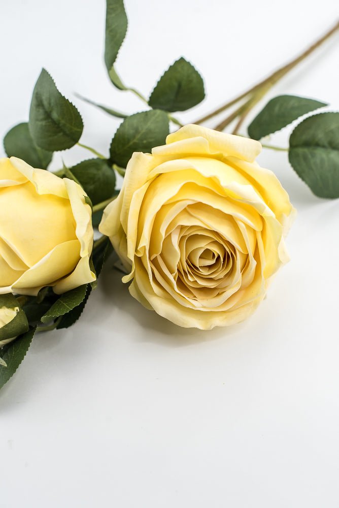 Estate, real touch spray rose - yellow - Greenery MarketMTF24645 YELL