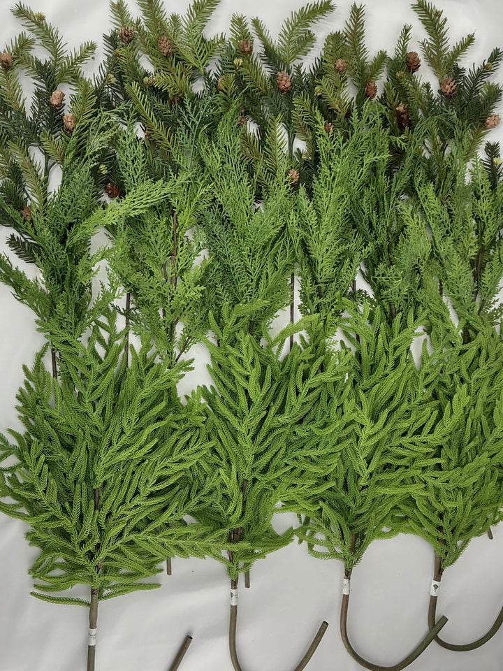 Ever - green tree greenery box - discounted bulk - Greenery MarketTRYMEx16