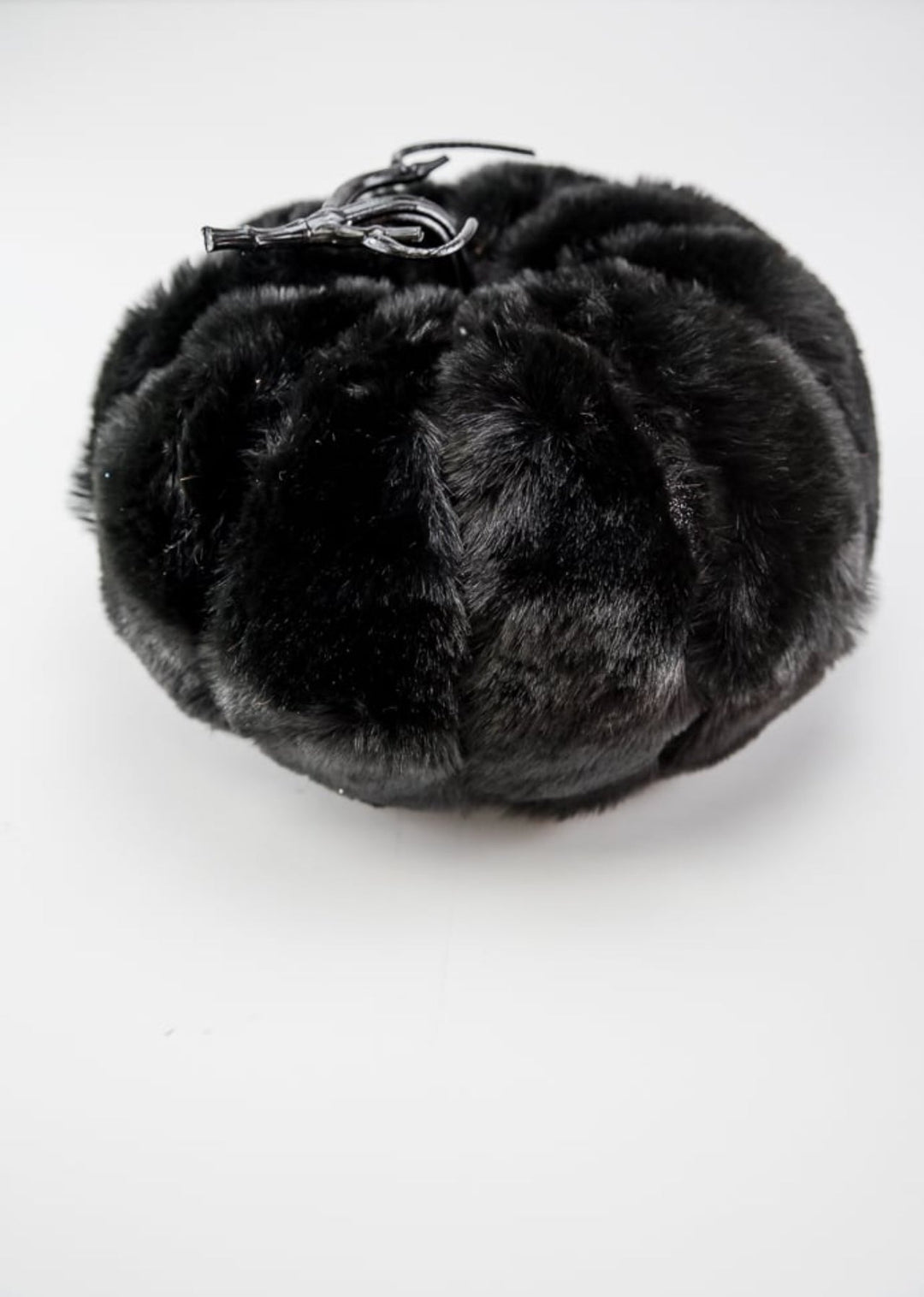 Faux fur glam pumpkin - black - 10” - Greenery MarketSeasonal & Holiday Decorations57119BK