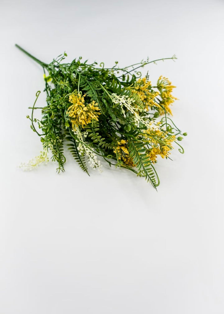 Fern and yellow filler greenery bush - Greenery Marketspring summer greenery13589yw