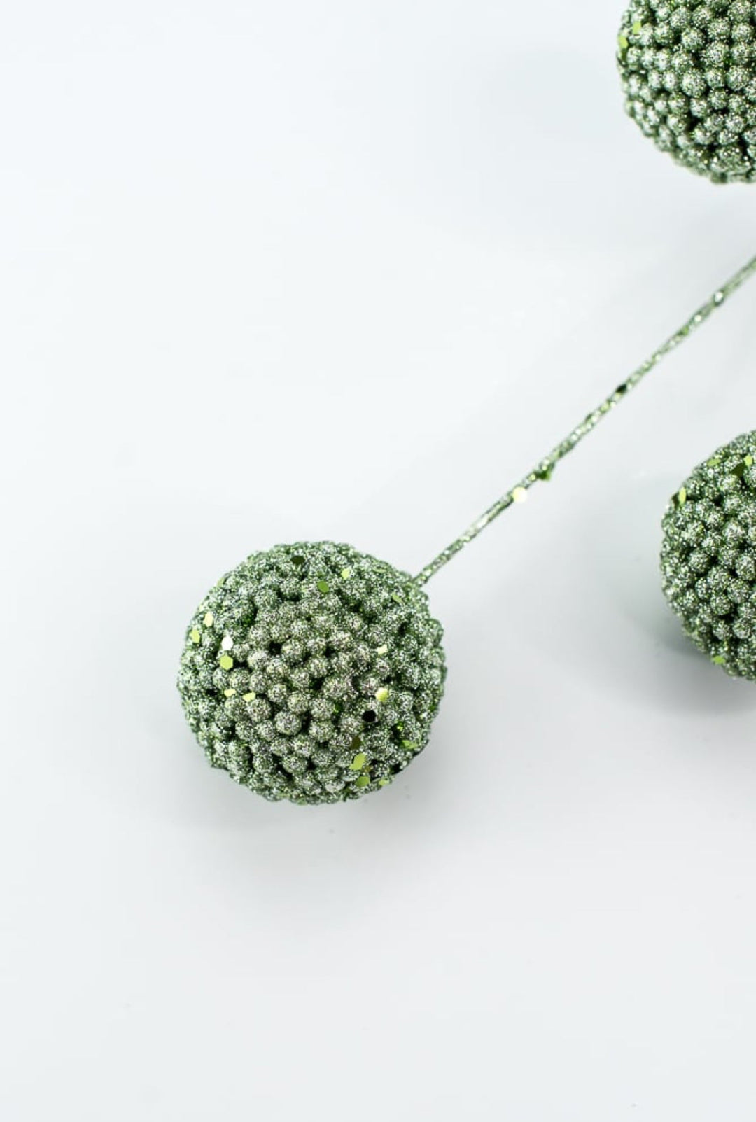 Green glitter ball spray - Greenery MarketGF2734GR