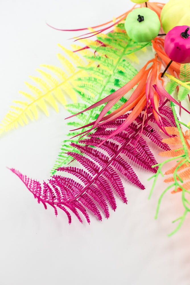 Hot Fluorescent Pumpkins, Fern, & Grass - Greenery Market85308