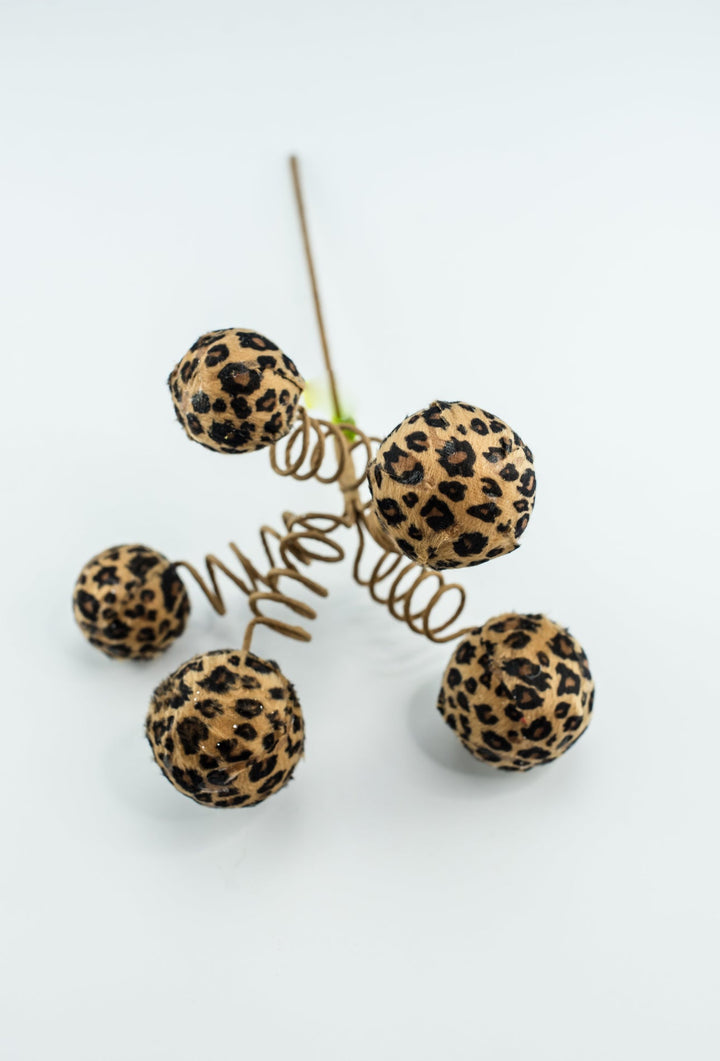 Leopard print ball spray - Greenery MarketPicks62967CHEETA
