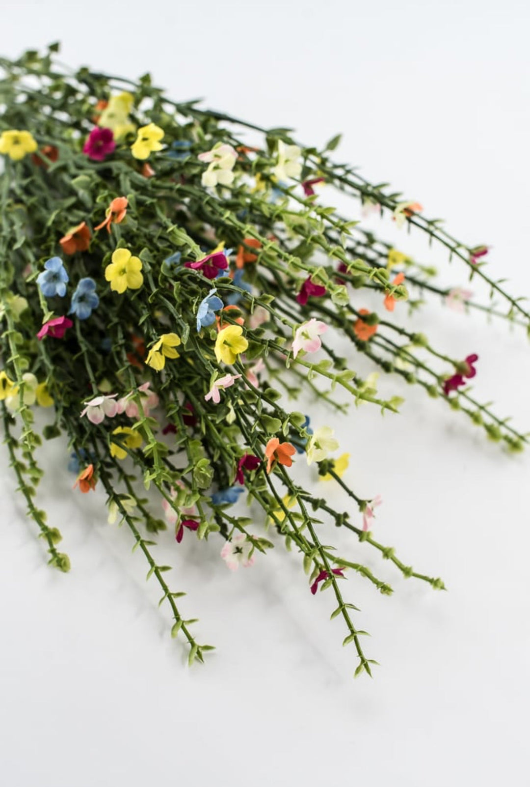 Mixed color filler, mini flower and greenery bush - Greenery Marketartificial flowers82394 MULTISPR