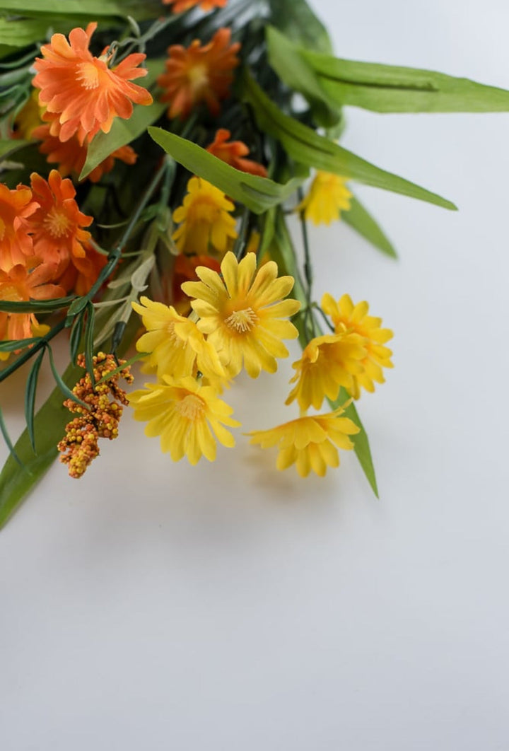 Mixed daisies bush - yellow orange - Greenery MarketArtificial Flora83399 - ORYEL