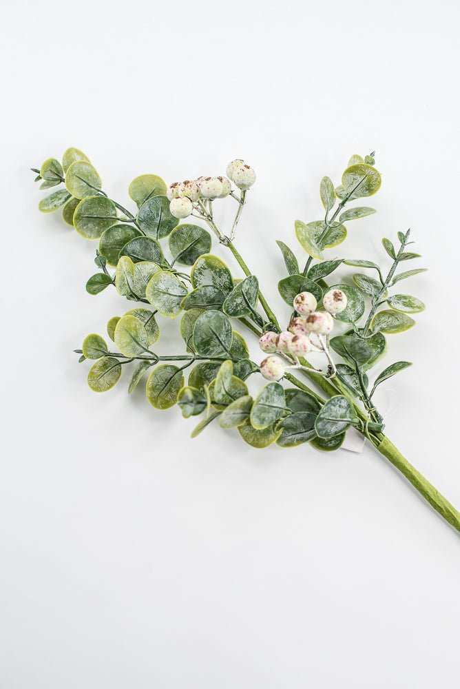 Mixed eucalyptus leaves and berry pick - Greenery Market32119
