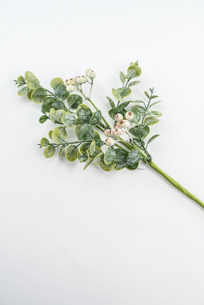 Mixed eucalyptus leaves and berry pick - Greenery Market32119