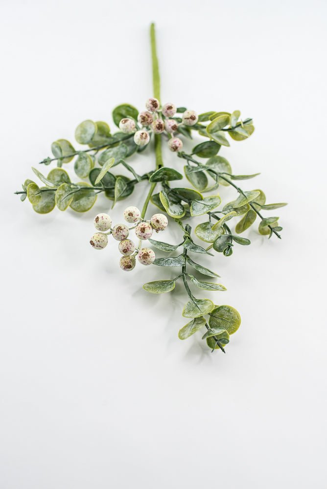 Mixed eucalyptus leaves and berry pick - Greenery Market32119