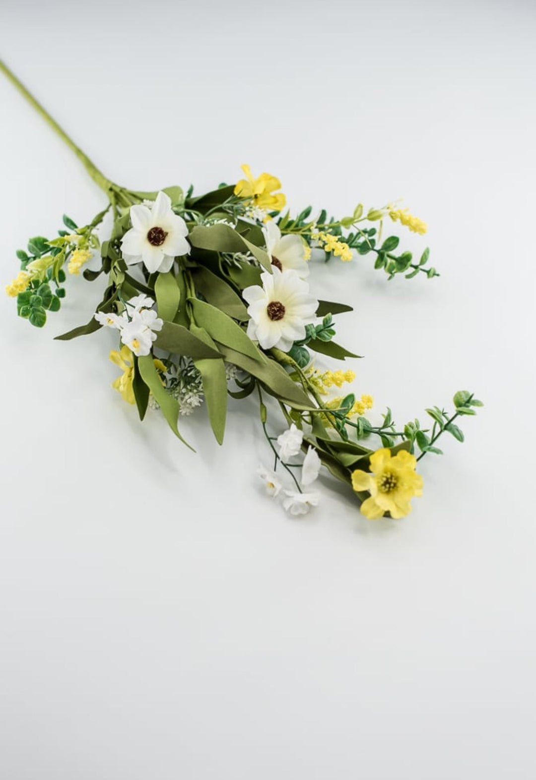 Mixed greenery and daisies flower spray - Greenery MarketArtificial Flora63892