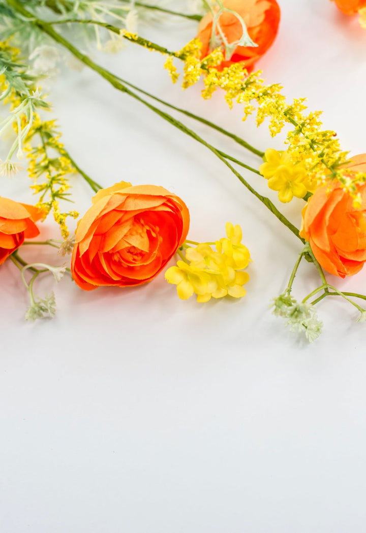Mixed Ranunculus bush - orange - Greenery Market40218 - OR