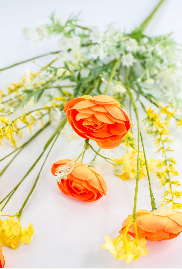 Mixed Ranunculus bush - orange - Greenery Market40218 - OR