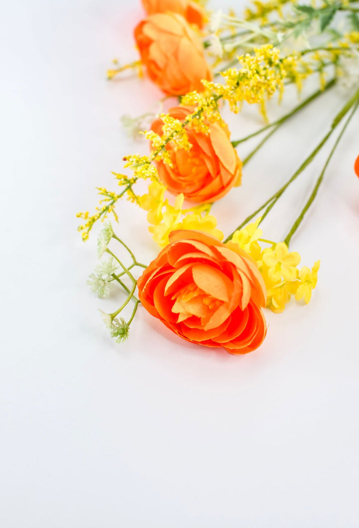 Mixed Ranunculus bush - orange - Greenery Market40218 - OR
