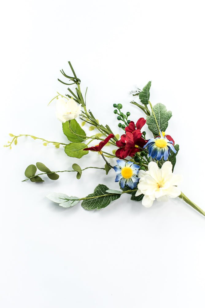 Patriotic Daisy With Greenery Pick - Greenery Marketartificial flowers62562SP18
