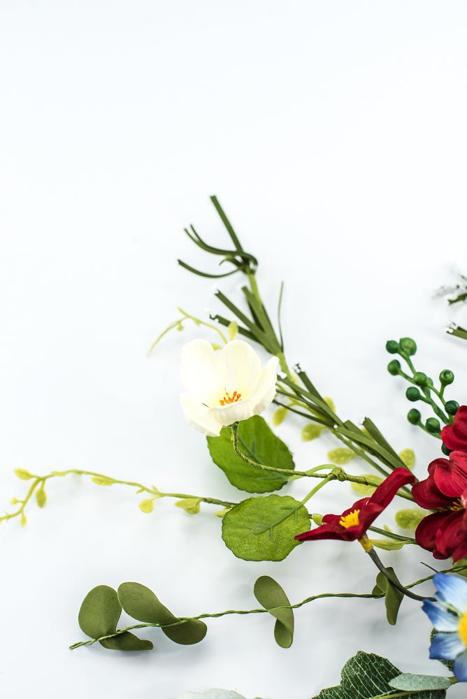 Patriotic Daisy With Greenery Pick - Greenery Marketartificial flowers62562SP18