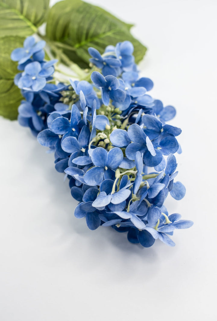 Peegee hydrangea stem - blue - real touch - Greenery Market6466 - B
