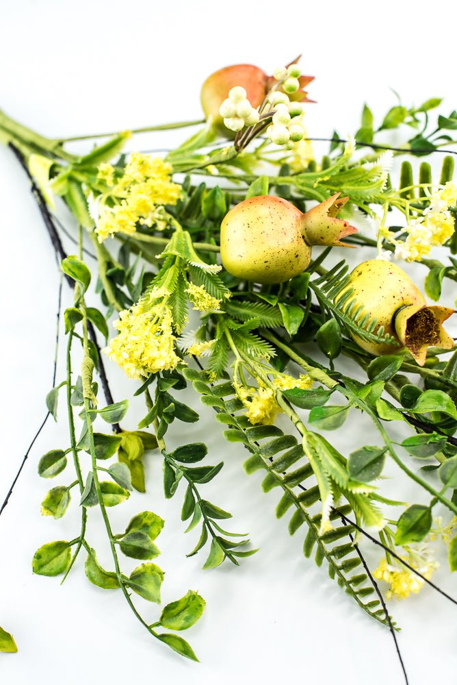Pod & Fern Greens Spray - Greenery Market63589NAT