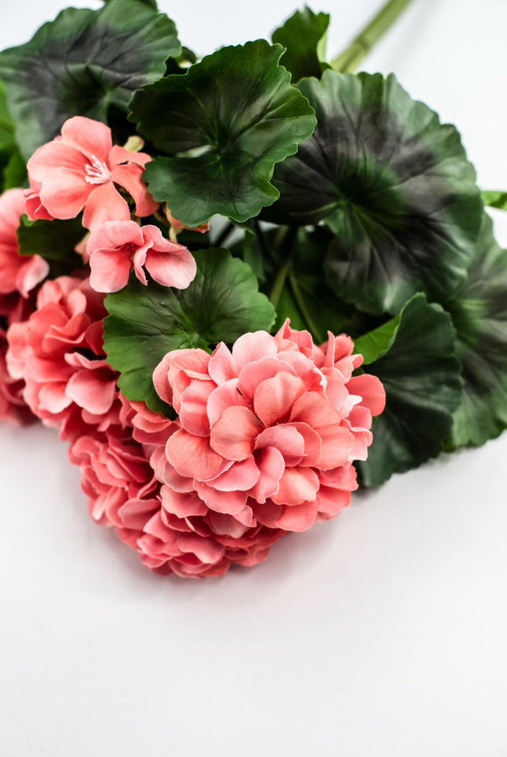 Real touch geranium bush, coral - Greenery MarketMTF24297 SALM