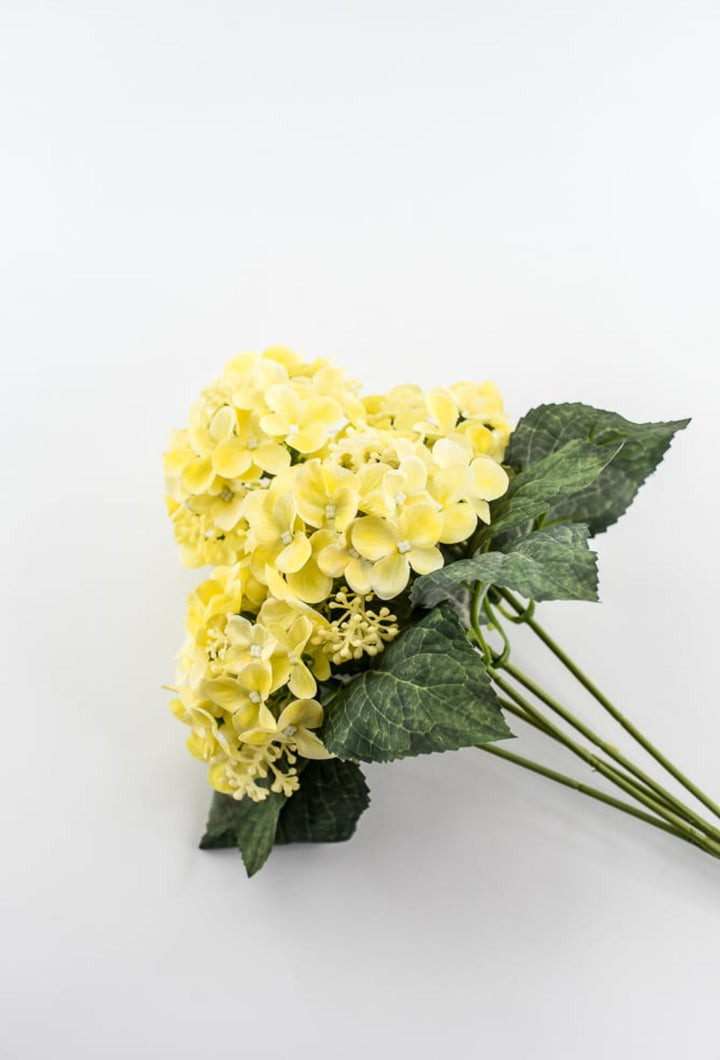 Real touch, snowball hydrangea bush - yellow - Greenery Market84845 - YEL
