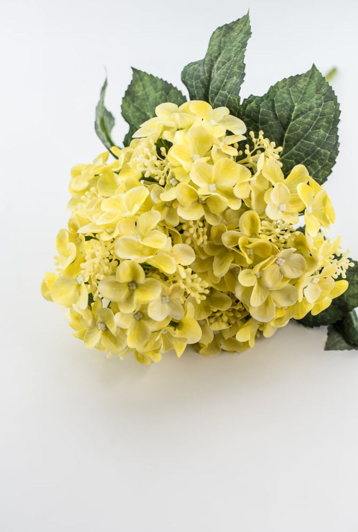 Real touch, snowball hydrangea bush - yellow - Greenery Market84845 - YEL