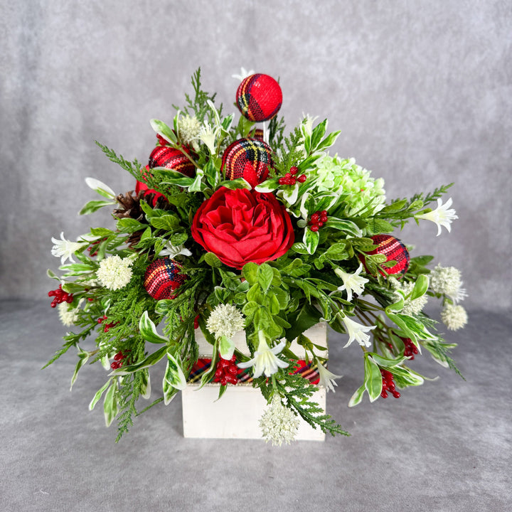 Southern Charm Wreaths White Arrangement Wooden Container Kit - Greenery MarketWhiteWoodKit