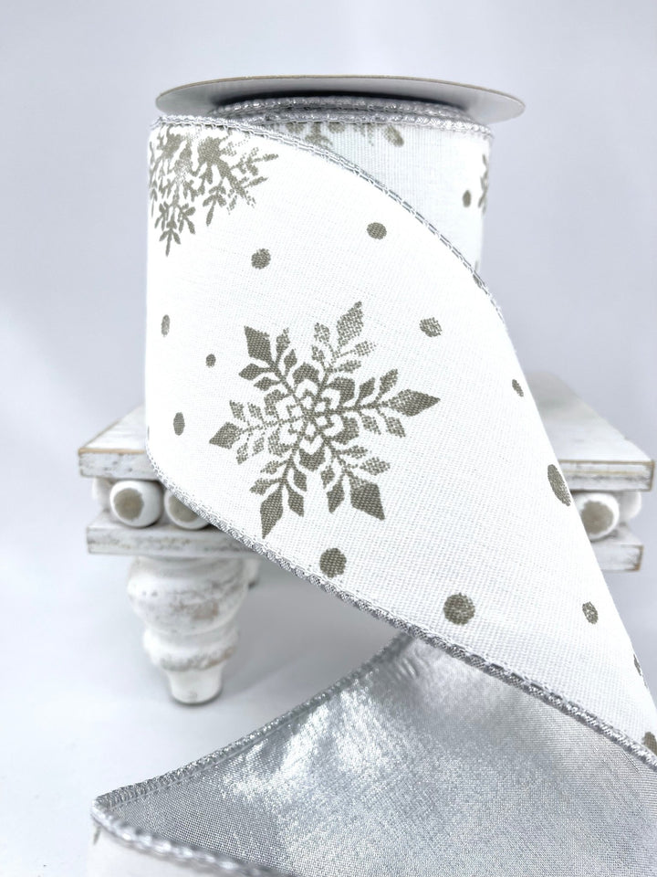 White and gray snowflake 4” - Greenery Market179727