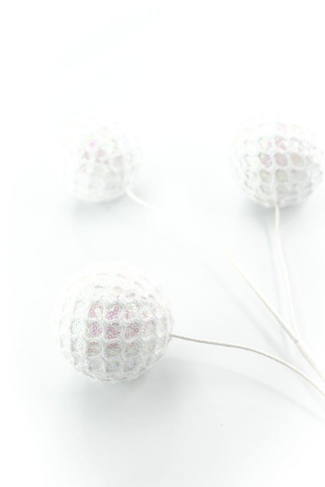 White Mesh Ball Spray - Greenery Market86349WT