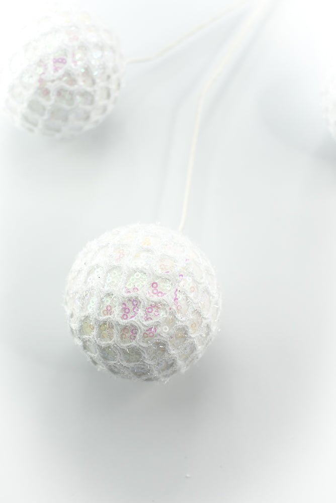White Mesh Ball Spray - Greenery Market86349WT
