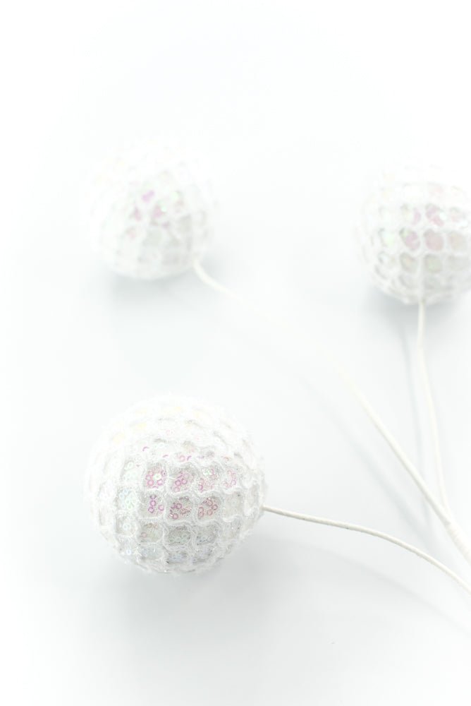 White Mesh Ball Spray - Greenery Market86349WT