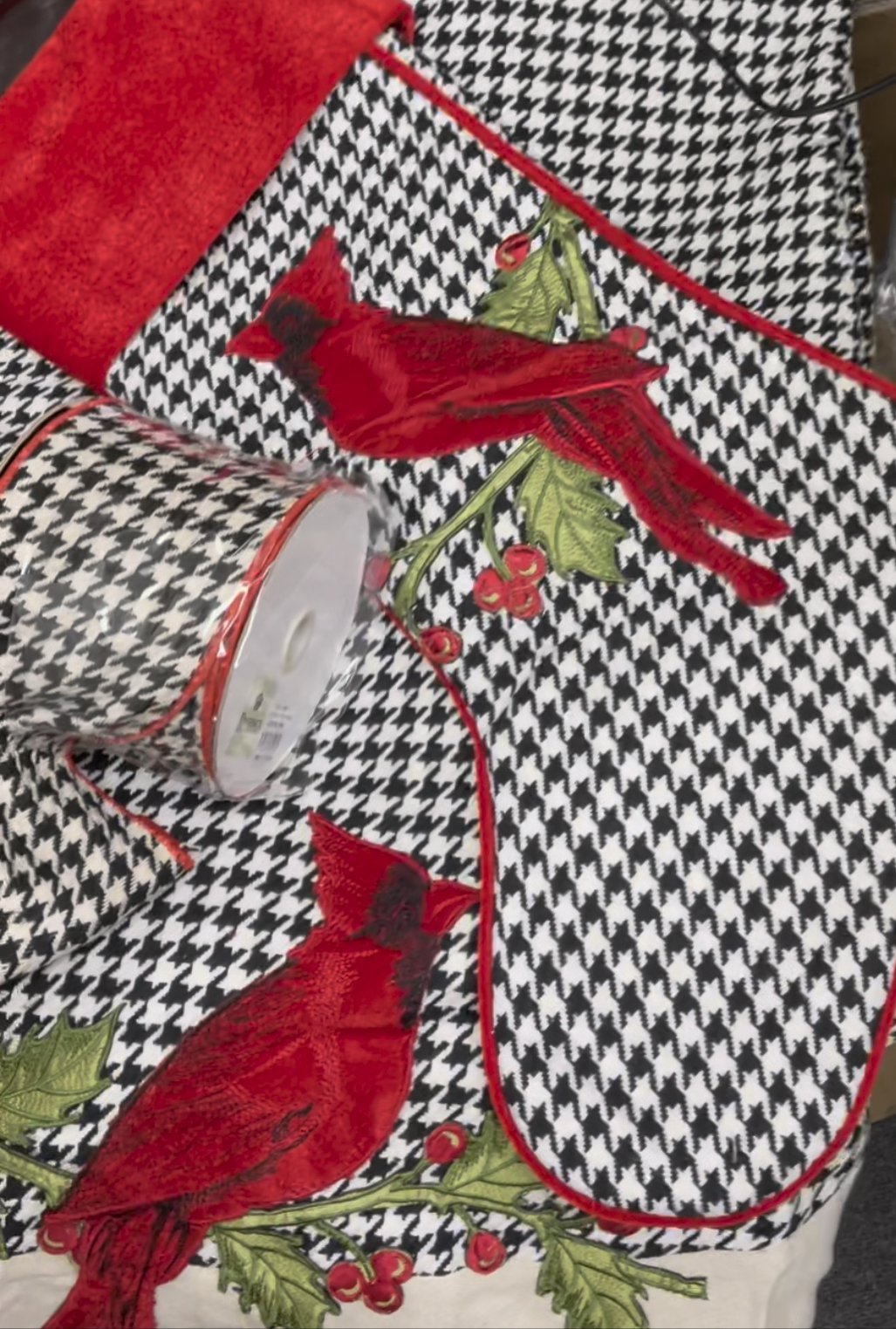 Houndstooth with red velvet backed wired ribbon 4” - Greenery Market Wired ribbon