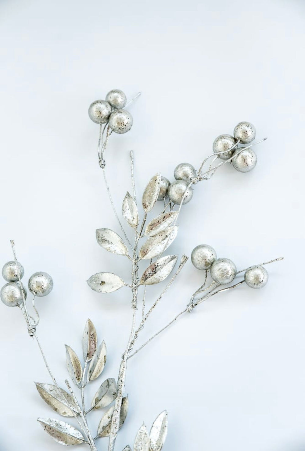 Metallic berry and leaf spray - platinum - Greenery MarketgreeneryXG912-PT