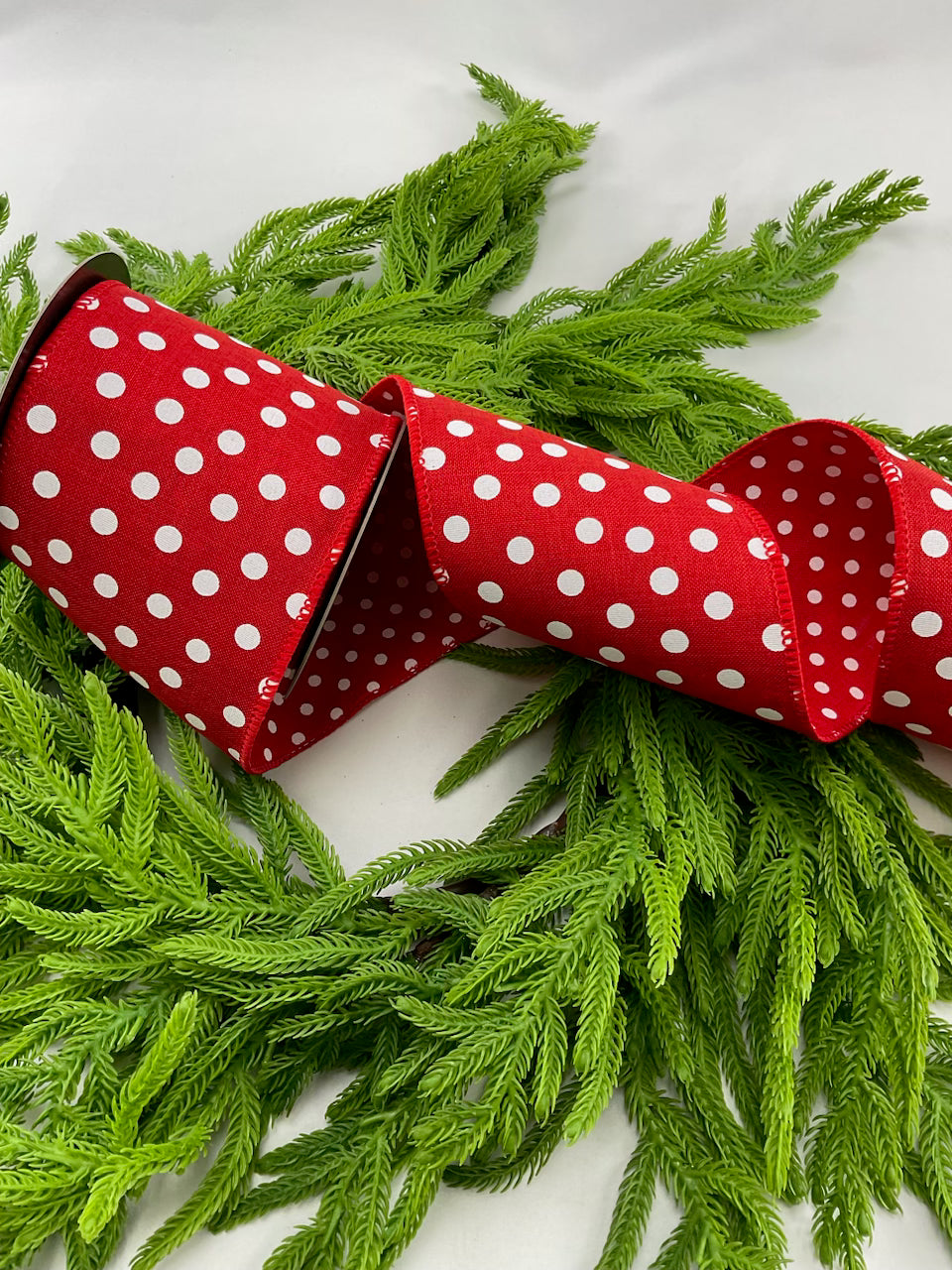 D stevens Red Faux linen large and small dots wired ribbon