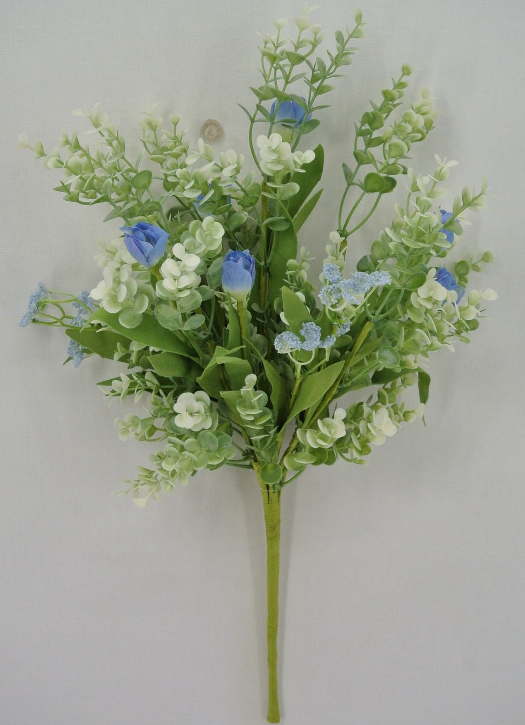 Artificial blue blossom and boxwood - Greenery MarketArtificial Flora64845 - BL