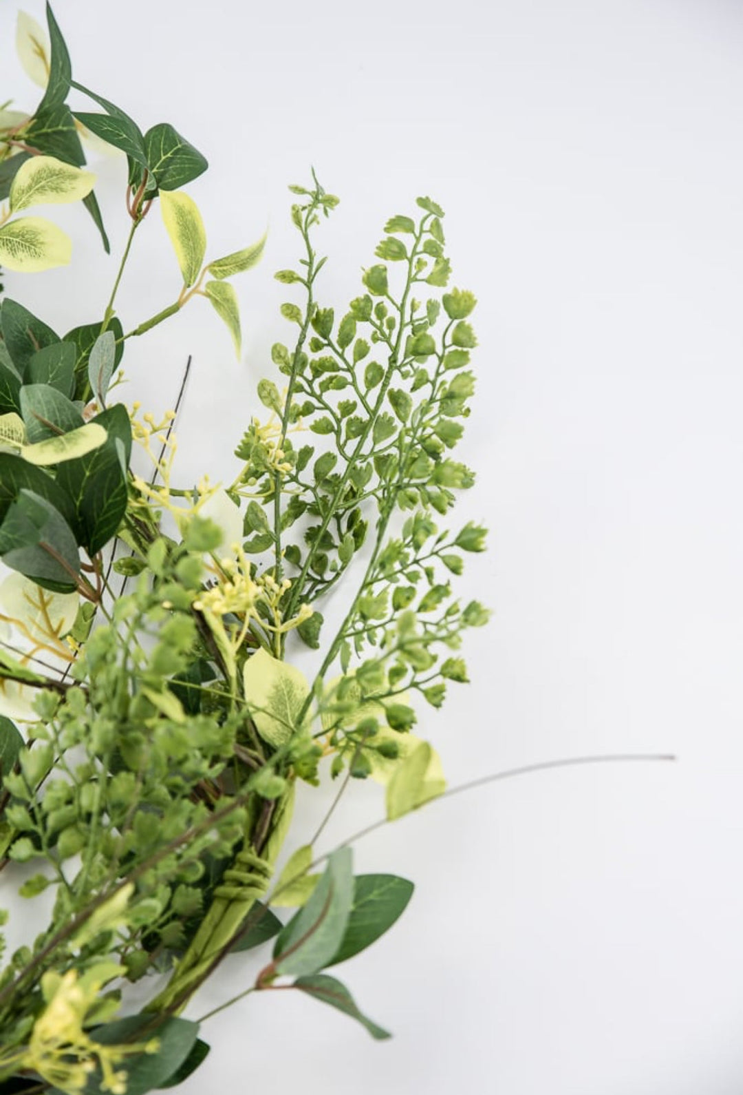 Artificial mixed greenery and twigs garland 5 ft - Greenery Market63056ga5