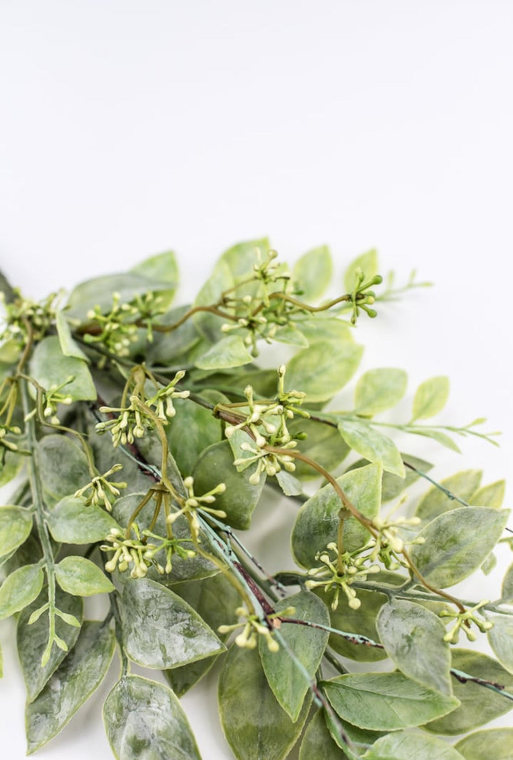 Artificial, seeding Mt Laurel spray - Greenery MarketFL2512 - GC