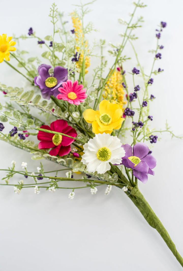 Daisy and poppy mixed spray - Greenery Market40199