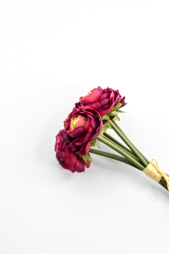 Deep Red Ranunculus Bundle - Greenery Market250880