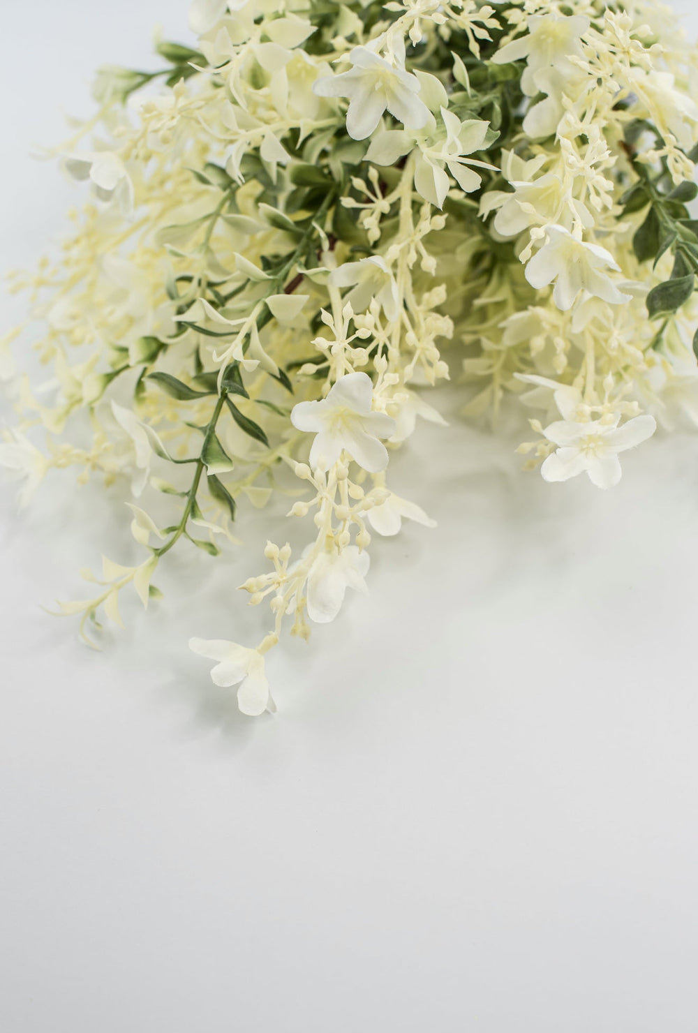 Ivory flower and greenery bush - Greenery MarketArtificial Flora84946 - CR