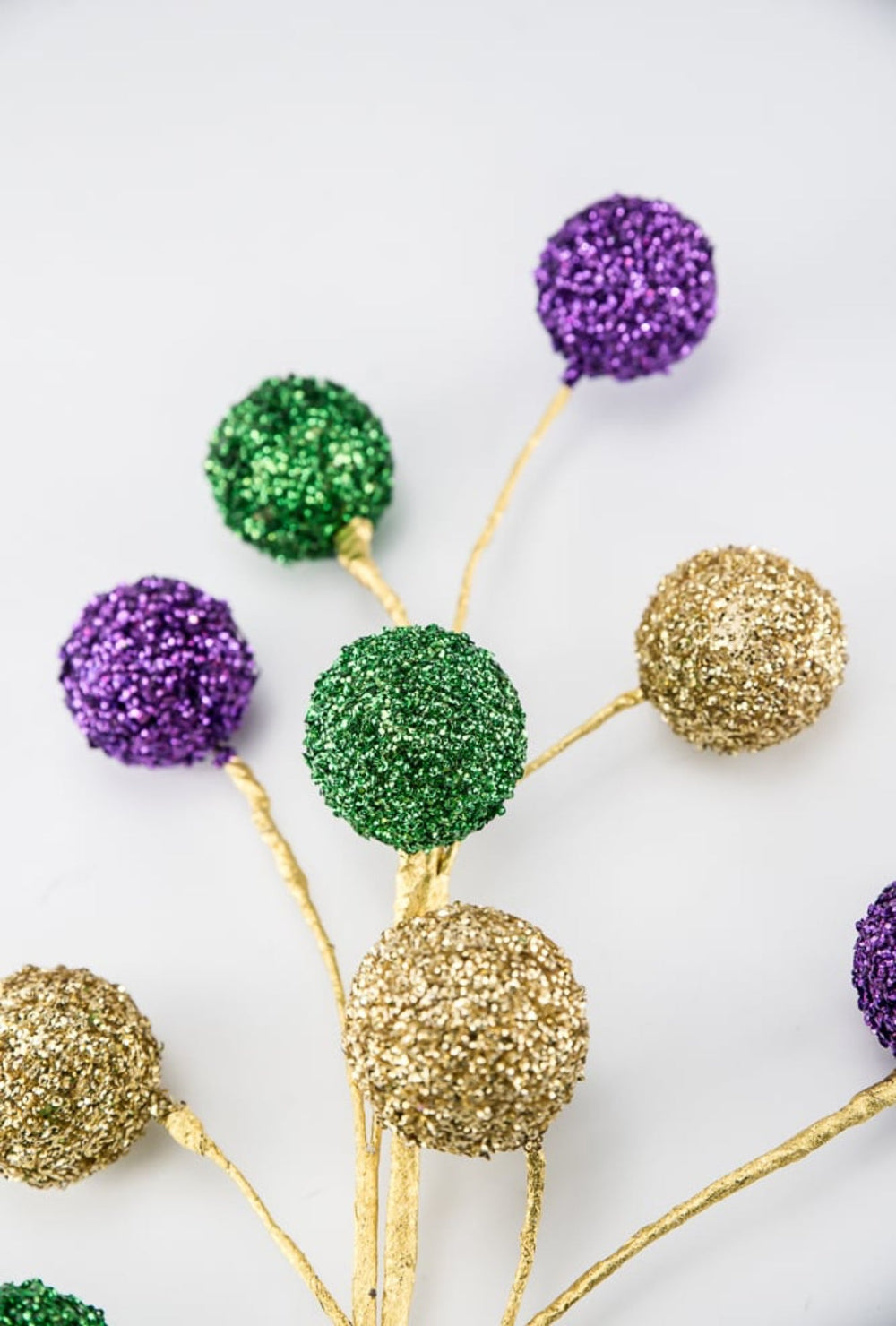 Mardi Gras Sequin Ball Spray - Greenery Market63574MG