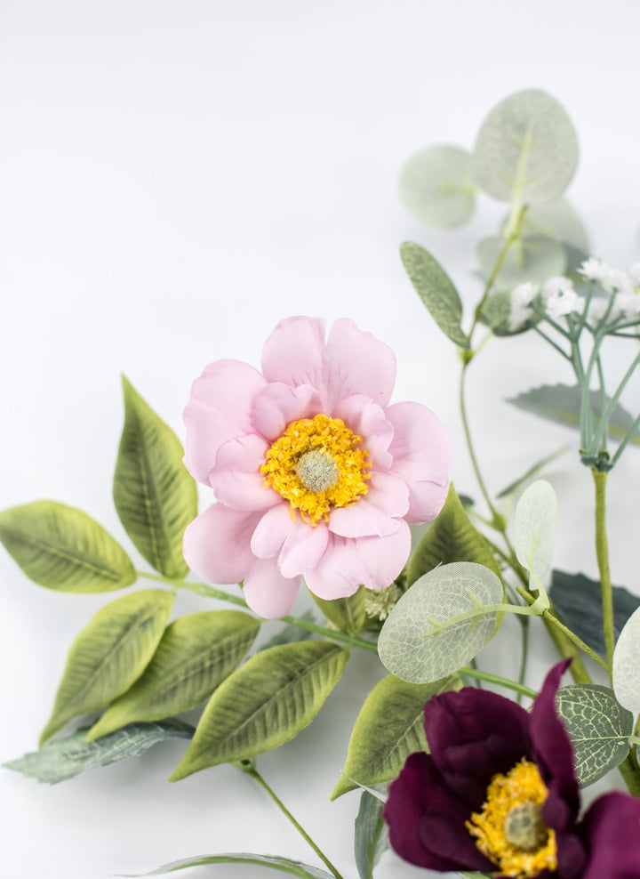 Mixed daisy flower spray - lavender - Greenery Market65071