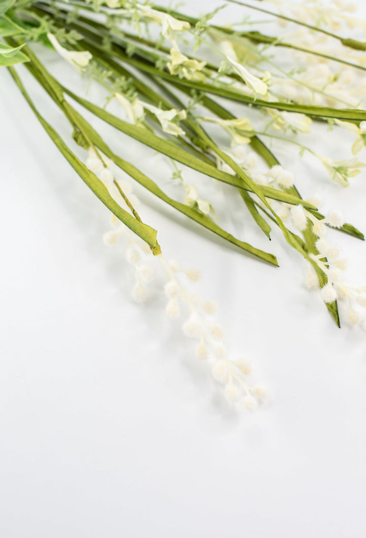 Mixed fuzzy berry bush - cream - Greenery Market40219 - CR
