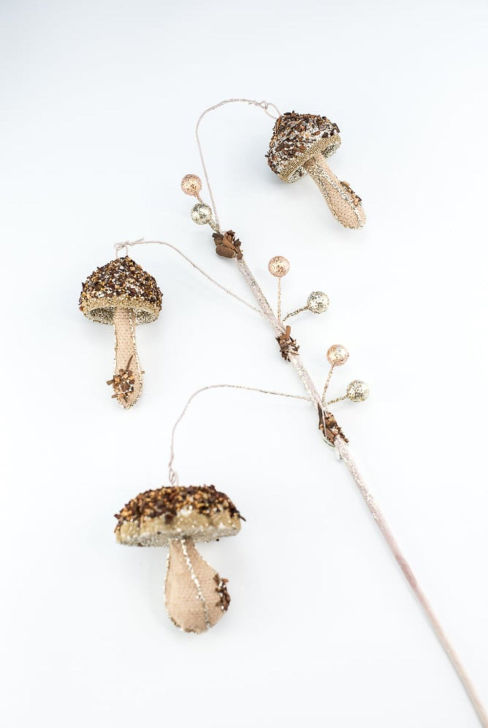 Mushroom ornaments spray - Greenery MarketMTX72760